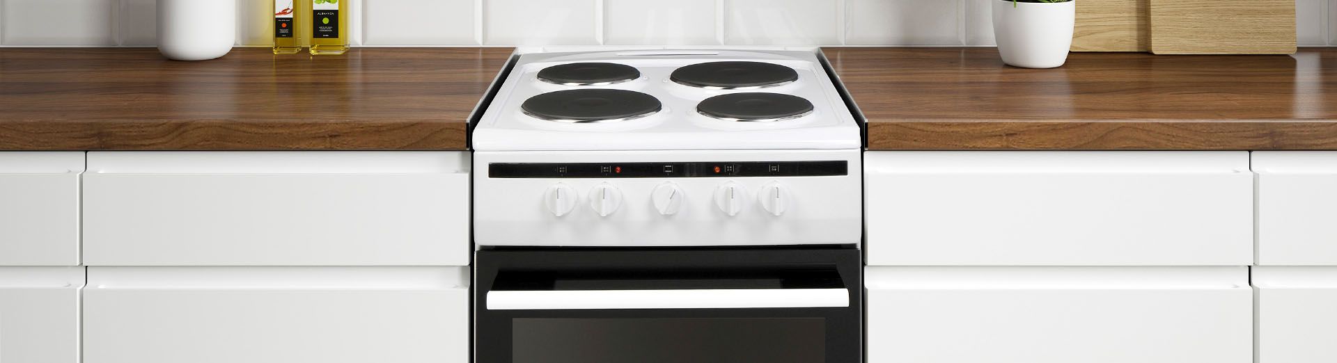 Electric Cookers  Freestanding Electric Solid Plate Cookers - Amica